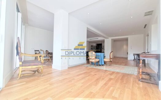 Piso en alquiler en Jerónimos