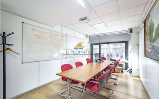 Oficina en venta en Adelfas