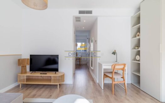 Apartamento en alquiler en Cuatro Caminos