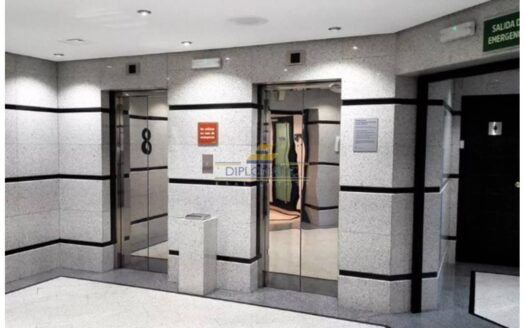 Oficina en alquiler en Castellana