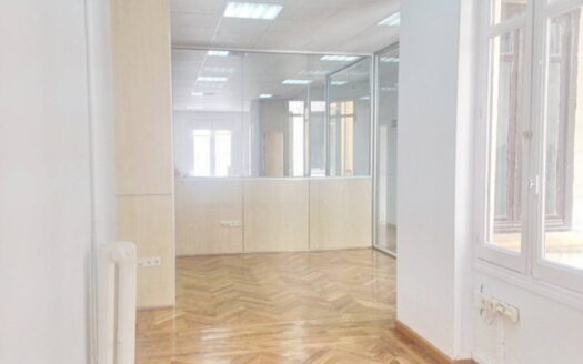 Oficina en alquiler en Castellana