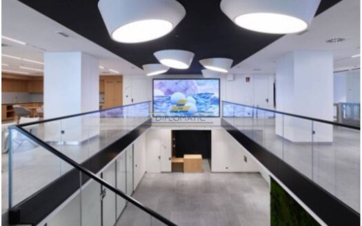 Oficina en alquiler en Cuatro Caminos