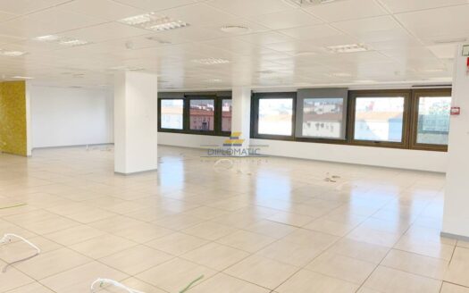 Oficina en alquiler en Castillejos