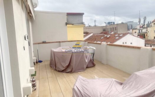 Ático en alquiler en Castellana