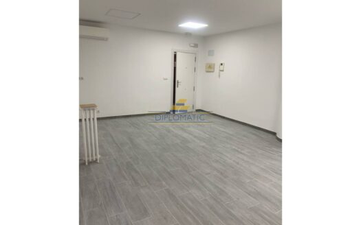 Oficina en alquiler en Río Rosas