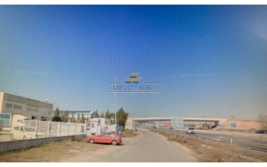 Nave comercial en alquiler en Garena