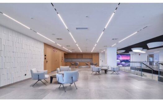 Oficina en alquiler en Cuatro Caminos