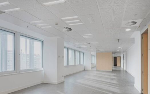 Oficina en alquiler en Cuatro Caminos