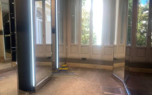 Local en alquiler en Castellana