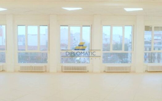 Oficina en alquiler en Cuatro Caminos