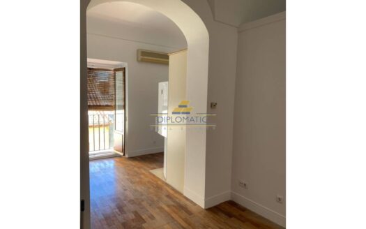 Ático en alquiler en Sol