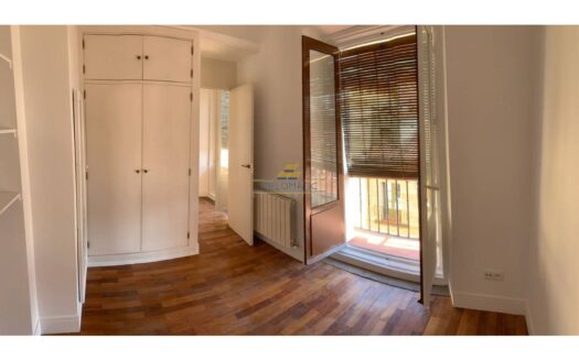 Ático en alquiler en Sol