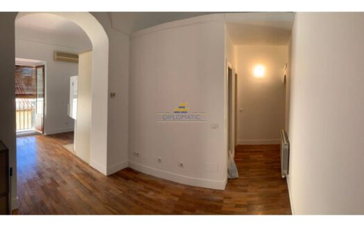 Ático en alquiler en Sol