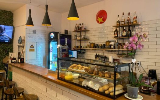 Local en traspaso en Gaztambide