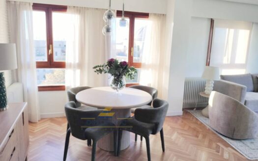 Ático en alquiler en Palacio