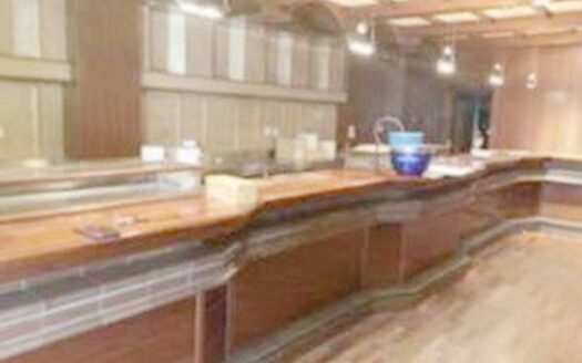 Local en venta en Cuatro Caminos