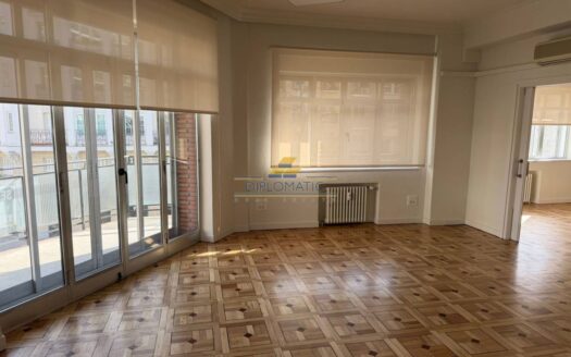 Oficina en alquiler en Río Rosas