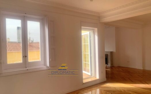 Piso en alquiler en Cortes-Huertas