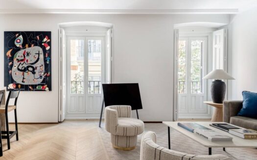 Piso en alquiler temporal en Cortes-Huertas