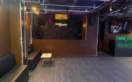 Local en traspaso en Castillejos