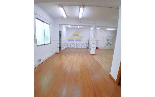 Oficina en venta en Cuatro Caminos